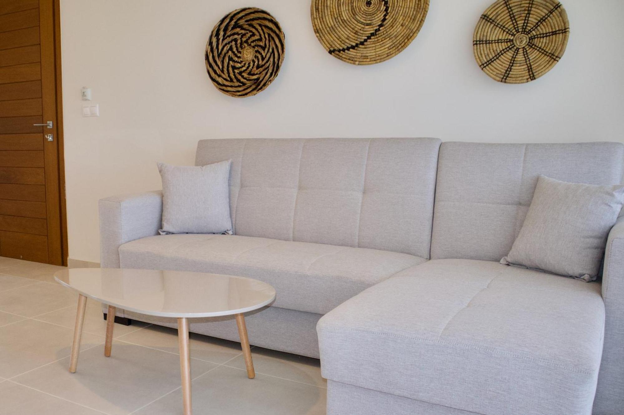 Resitour - Aphrodite Beachfront Pirgos Psilonerou Ruang foto